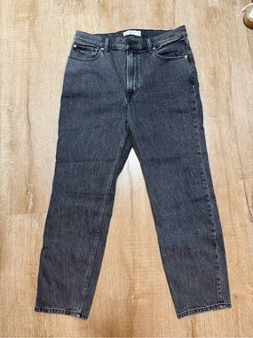 Women’s Black Straight-Leg Jeans